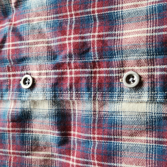 Wrangler Men's Plaid Button-Up Shirt Size Large - Picture 8 of 9